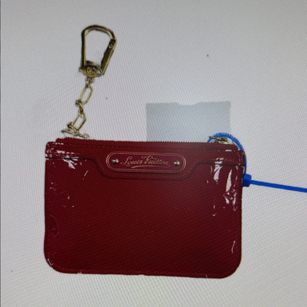 {SOLD}Louis Vuitton Pochette Clés Key in Red Monogram Vernis Patent Leather - Picture 9 of 15